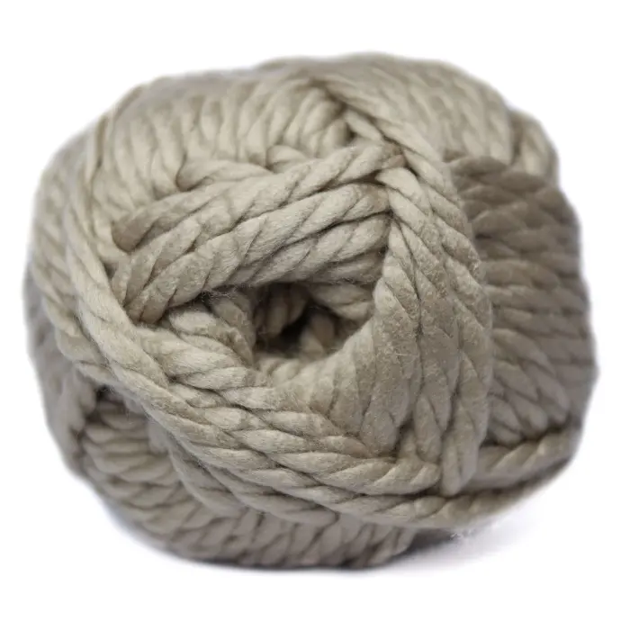  CHARITY MEGA CHUNKY SOLID    300g  - PEPPER ( BEIDGE )                                    