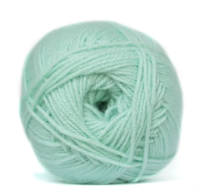 CLASSIC ELLE PULLSKEIN DK 100g BLS MISTLETOE GLOW